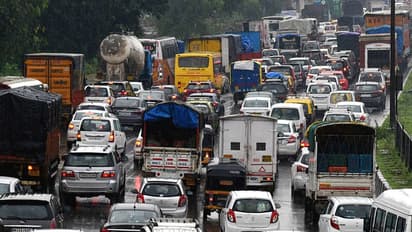 स्टूडेंट्स ने टीचर पर लगाया ये बड़ा आरोप, नेशनल हाईवे किया जाम