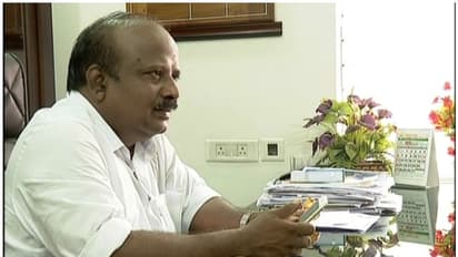 എറണാകുളത്ത് ആദ്യ റൗണ്ട് എണ്ണിത്തുടങ്ങി; യുഡിഎഫ് മുന്നിൽ