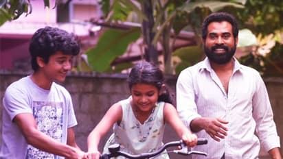 'ചില്ലയിലേ തൂമഞ്ഞിന്'; 'വികൃതി'യിലെ പാട്ടെത്തി