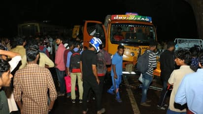 ஆம்னி பேருந்து-லாரி நேருக்கு நேர் பயங்கர மோதல்..! பலத்த காயங்களுடன் 10 பேர் மருத்துவமனையில் அனுமதி..!