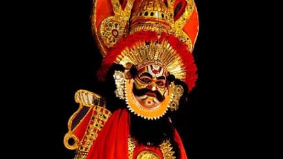 ಕಟೀಲು ಮೇಳ ತಿರುಗಾಟದ ನೇತೃತ್ವ ಡಿಸಿಗೆ: ಹೈಕೋರ್ಟ್ ಮಧ್ಯಂತರ ಆದೇಶ