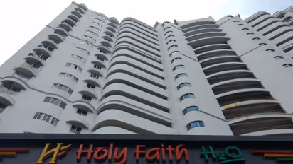 മരട് ഫ്ലാറ്റ് കേസ്; ഫ്ലാറ്റ് നിർമാണ കമ്പനി ഉടമ ഉള്‍പ്പടെ മൂന്നുപേരുടെ അറസ്റ്റ് രേഖപ്പെടുത്തി