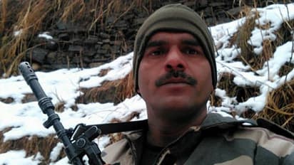 BSF के पूर्व जवान तेज बहादुर ने ज्वाइन की यह पार्टी, मोदी के खिलाफ भी लड़ना चाहते थे चुनाव