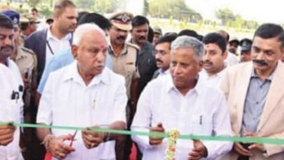 ಮೈಸೂರು ದಸರಾ ವಸ್ತುಪ್ರದರ್ಶನ ಖಾಲಿ ಮಳಿಗೆ ಉದ್ಘಾಟಿಸಿದ ಸಿಎಂ