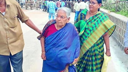 హుజూర్ నగర్ ఉప ఎన్నిక... పోటీకి 85ఏళ్ల బామ్మ సై