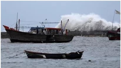 ഹിക്ക ചുഴലിക്കാറ്റ്; ഒമാനില് മത്സ്യബന്ധന ബോട്ട് മറിഞ്ഞ് അഞ്ച് ഇന്ത്യക്കാര് മരിച്ചു
