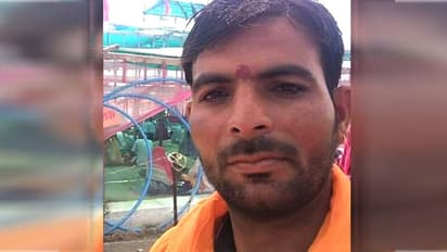 पुलिस की प्रताड़ना से तंग युवक ने की आत्महत्या, चौकी इंचार्ज व सिपाही पर केस दर्ज