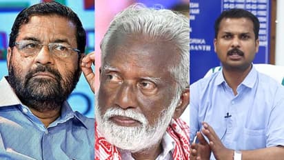 ഇന്നത്തെ രാത്രി എല്ഡിഎഫിന്റെയും യുഡിഎഫിന്റേതുമാണ് നാളത്തെ സുപ്രഭാതത്തില് കേരളത്തില് താമര വിരിയും: കുമ്മനം