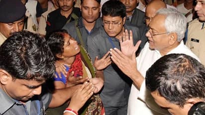 'അമേരിക്കയില് എന്താണ് സംഭവിച്ചത്'; ക്ഷുഭിതരായ പ്രളയബാധിതരോട് നിതിഷ് കുമാര്