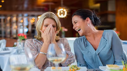 मेनोपॉज के बाद वजन बढ़ने पर करें ये 5 उपाय