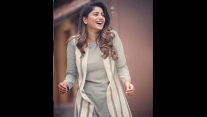 'ಆಂಟೀನೂ ಅಲ್ಲ, ಡುಮ್ಮಿನೂ ಅಲ್ಲ ಅಪ್ಪ ತಂದಾಕೋದನ್ನೆಲ್ಲಾ ತಿಂತೇನೆ'