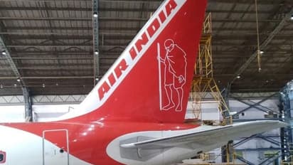 ചിറകില്‍ ഗാന്ധിയുടെ ചിത്രവുമായി എയര്‍ ഇന്ത്യ വിമാനം