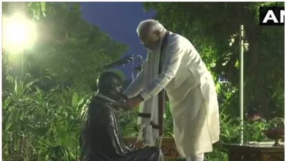 ഗാന്ധി ജയന്തി ദിനത്തില് സബര്മതി ആശ്രമം സന്ദര്ശിച്ച് മോദി