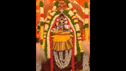 కర్నూలులో కన్నుల పండువగగా శ్రీగిరి దసరా మహోత్సవాలు