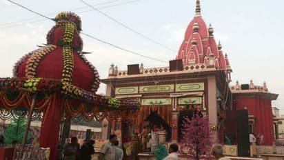 इस मदिर में मन्नत पूरी होने पर देवी मां को चढ़ाते हैं चप्पलें, मुस्लिम भी यहां करते हैं पूजा