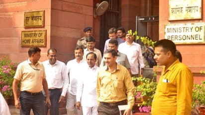 కేంద్ర హోంమంత్రి అమిత్ షాతో సీఎం కేసీఆర్ భేటీ...(ఫోటోలు)