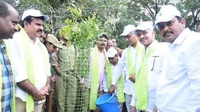 జహీరాబాద్ లో మంత్రి హరీష్ బిజీ బిజీ... లింగాయత్ భవన్ ప్రారంభోత్సవం (ఫోటోలు)