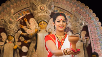 দুর্গাপুজো কমিটিকে দেওয়া হবে সরকারি অনুমতি, ২ অক্টোবর থেকে অনলাইনে ফর্ম