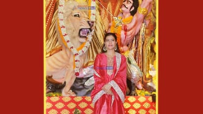 মুখার্জি বাড়ির ব্যস্ততা এখন তুঙ্গে, তারই মাঝে পোজ দিয়ে নজর কাড়লেন কাজল