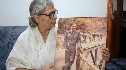 इस जवान पर आतंकियों ने दागी थी एके-47 से 27 गोलियां, अब दुनिया जानेगी उस वीर की कहानी