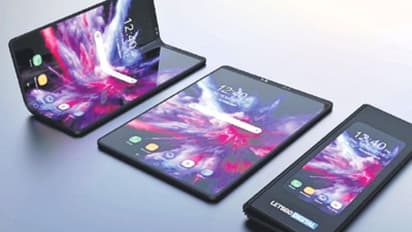 30 నిమిషాల్లో 1600 ఫోన్ల సేల్స్: శామ్సంగ్ ఫోల్డబుల్ రికార్డు