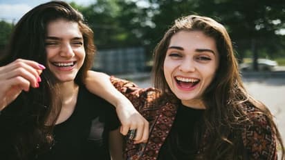 ಮದ್ವೆಯಾದವರಿಗಿಂತ ಅವಿವಾಹಿತೆ ಹೆಚ್ಚು ಬದುಕ್ತಾಳೆ, ಆದರೆ, ಗಂಡಸು ಮದ್ವೆಯಾದ್ರೇ ಬದುಕೋದು ಹೆಚ್ಚು!