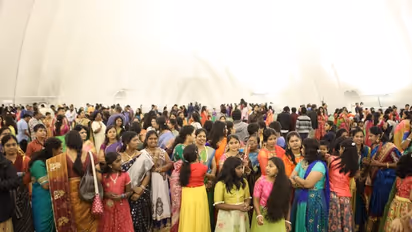 తెలంగాణ ఎన్నారై ఫోరమ్ ఆధ్వర్యంలో లండన్లో బతుకమ్మ వేడుకలు