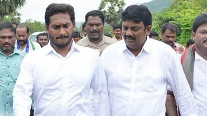 నీ కంటే ఎక్కువే బూతులొచ్చు.. శాడిస్ట్‌వి, సైకోవి : అయ్యన్నపాత్రుడిపై పూరీ జగన్నాథ్ సోదరుడి ఆగ్రహం