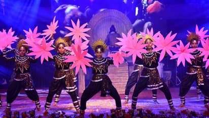 ಮಡಿಕೇರಿ: ಡಿಜೆ ಹಾಡು, ಕುಣಿತಕ್ಕೆ ಪ್ರೇಕ್ಷಕರು ಫಿದಾ