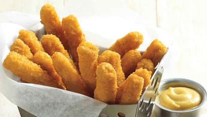 ക്രിസ്‍പി 'ചിക്കൻ ഫ്രൈസ്' തയ്യാറാക്കാം