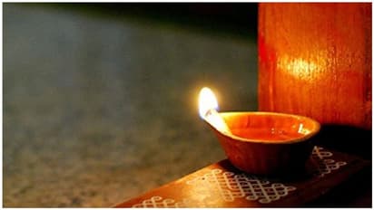 நாளை "இரவு 9 மணி.. 9 நிமிடம்" எதற்காக விளக்கேற்றுகிறோம் தெரியுமா? சுவாரசிய தகவல்!