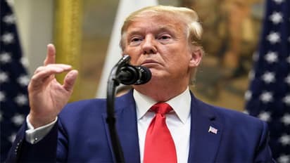 వైట్ హౌస్ లో తొలి కరోనా కేసు.. అమెరికాలో అలర్ట్