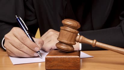 ಜಡ್ಜ್ಗಳಿಗೆ ಕೊಲ್ಲುವುದಾಗಿ ಪತ್ರ ಬರೆದ ಅಜ್ಜ..!