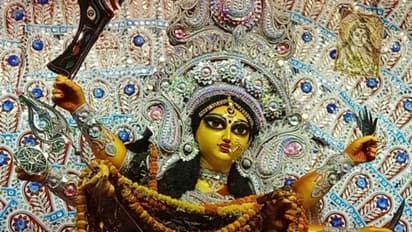 অসুর দমনের জন্য মা দুর্গা এই রূপেও আবির্ভূত হয়েছিলেন, জেনে নিন এই রূপের উপাসনা বিধি