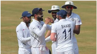 शमी की गेंदबाजी से खुश विराट कोहली ने जमकर की तारीफ, कहा- अब वो ज्यादा जिम्मेदार