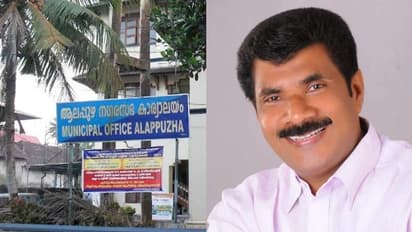 ആലപ്പുഴ നഗരസഭ അധ്യക്ഷ സ്ഥാനം നിലനിർത്തി യുഡിഎഫ്; ഇല്ലിക്കൽ കുഞ്ഞുമോൻ പുതിയ ചെയർമാൻ