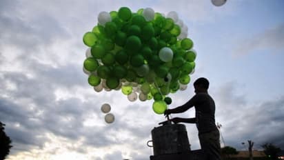 সীমান্ত পেরিয়ে উড়ে আসছে ডজন খানেক বেলুন, গায়ে পাক পতাকার ছাপ, চাঞ্চল্য রাজস্থানে