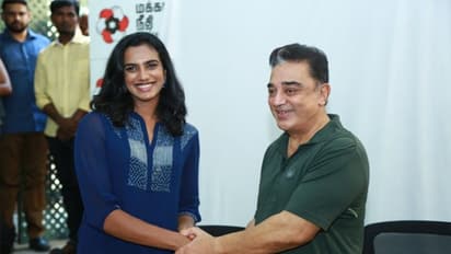 కమల్ హాసన్ తో బ్యాడ్మింటన్ ఛాంపియన్ పివి.సింధు భేటీ