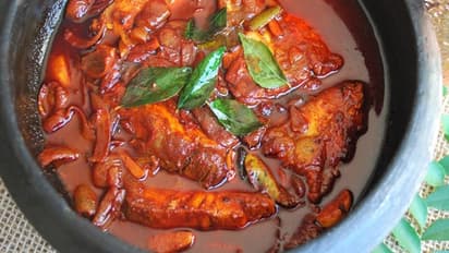 മൺചട്ടിയിൽ 'നാടൻ മീൻ കറി' തയ്യാറാക്കാം