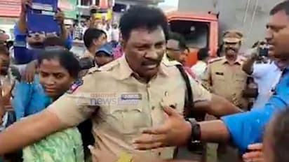 లేడీ కండక్టర్ ఉదంతంలో ఎసిపీపై ఆరోపణలు: అసలు జరిగింది ఇదీ... (వీడియో)