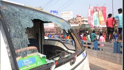 ঘুমন্ত তীর্থযাত্রীদের পিষে দিল বাস, মৃত একই পরিবারের সাত