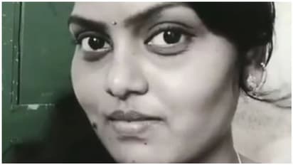 மறு பிறவி எடுத்து வந்தாரா நடிகை சிலுக்கு ஸ்மிதா?...வைரலாகும் வீடியோ...