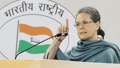 कांग्रेस का लेफ्ट संग गठजोड़, सोनिया गांधी ने कहा- बंगाल में मिलकर चलाए मुहिम