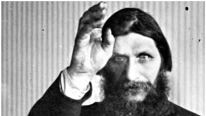 സയനൈഡ് കൊടുത്തിട്ടും മരിക്കാതെ ആൾദൈവം, റാസ്പുട്ടിന്റെ കൊലപാതകത്തിന് പിന്നിലെ രഹസ്യങ്ങൾ ചുരുളഴിയുന്നു