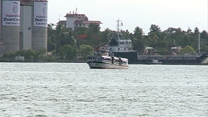 കൊച്ചി വാട്ടർ മെട്രോയ്ക്ക് കേന്ദ്രപരിസ്ഥിതി മന്ത്രാലയത്തിന്റെ അനുമതി; പരിസ്ഥിതി സംരക്ഷിച്ചുള്ള നിർമ്മാണമാകുമെന്ന് കെഎംആർഎൽ