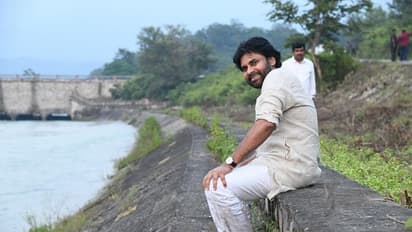 పవన్ కళ్యాణ్ న్యూ ప్రాజెక్ట్.. డేట్ ఫిక్స్ చేసిన డైరెక్టర్