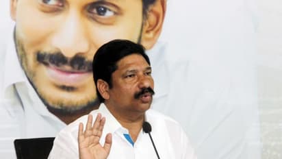 దొంగ దీక్షలకు అభినందలా... టిడిపి తీర్మానమంతా సెల్ఫ్ డబ్బానే: వైసిపి ఎమ్మెల్యేలు