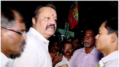 ഉപതെരഞ്ഞെടുപ്പ് പ്രചാരണത്തിനെത്തി പെരുവഴിലായി സുരേഷ് ഗോപി