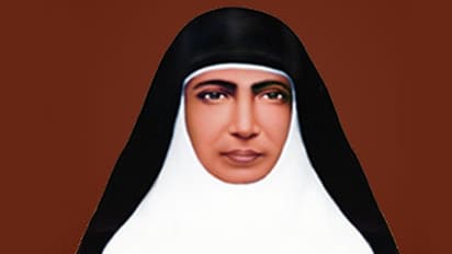 മുള്ച്ചട്ട ധരിച്ചും പഞ്ചക്ഷതമേറ്റും സഹനപര്വ്വം, ആരുമില്ലാത്ത മനുഷ്യര്ക്ക് അഭയമാവല്; മറിയം ത്രേസ്യയുടെ ജീവിതം