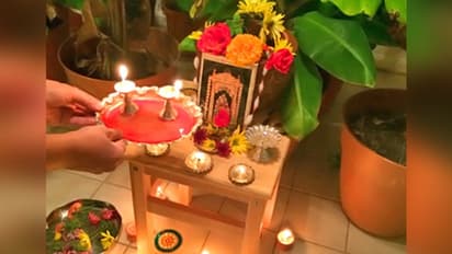 কার্তিক মাসে এই ৭টি সহজ উপায়ে প্রসন্ন হবেন ভগবান বিষ্ণু ও মা লক্ষ্মী